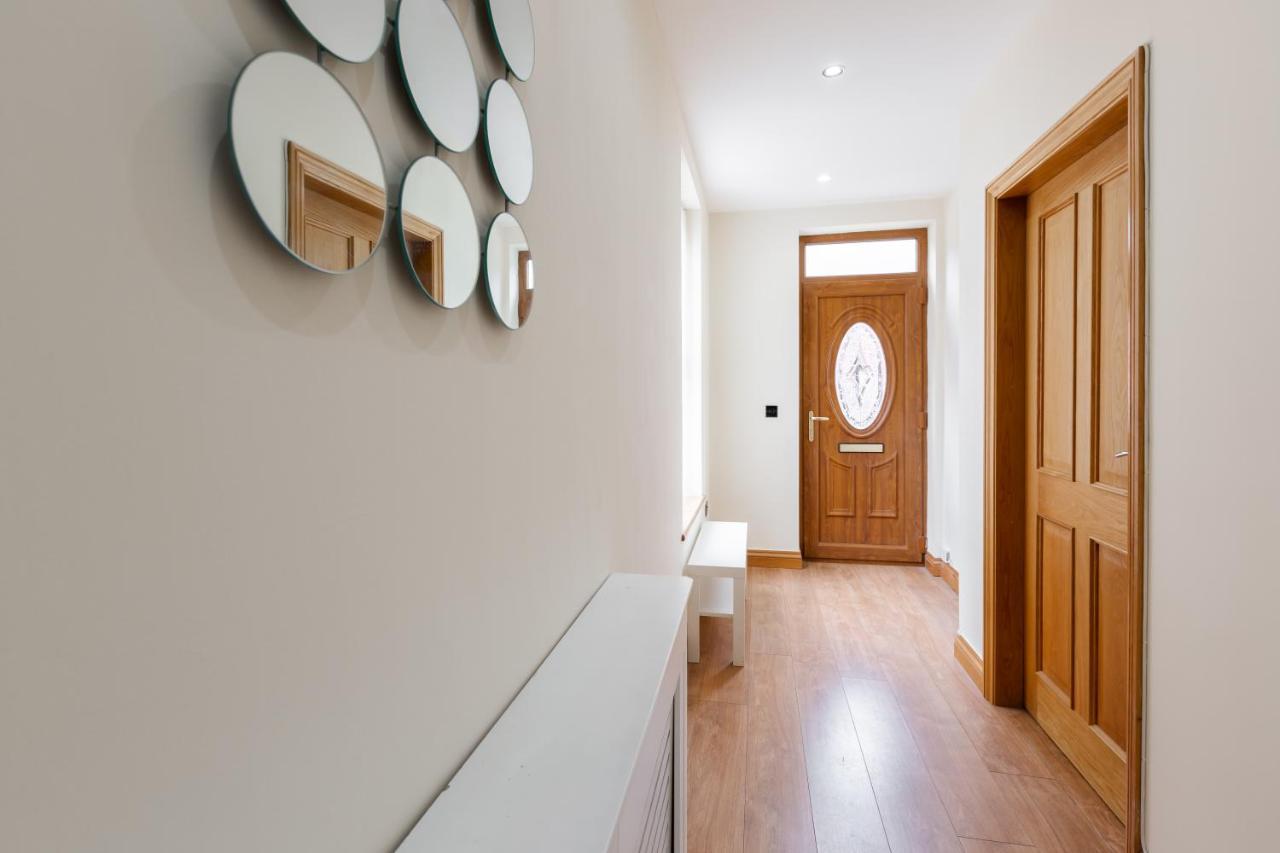 Albert - 5 Bedrooms Sleeps 11 Parking Wi-Fi Contractors Preston  Exterior foto