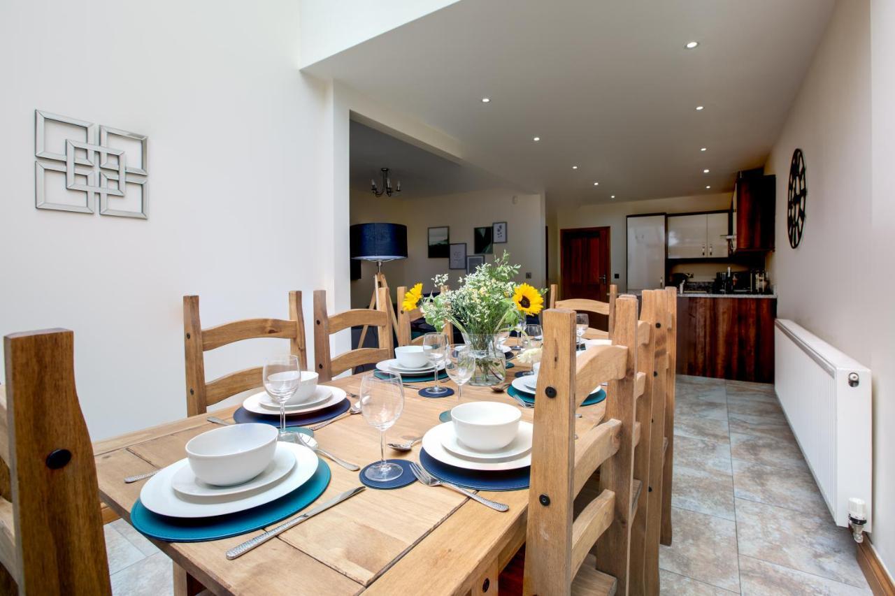 Albert - 5 Bedrooms Sleeps 11 Parking Wi-Fi Contractors Preston  Exterior foto