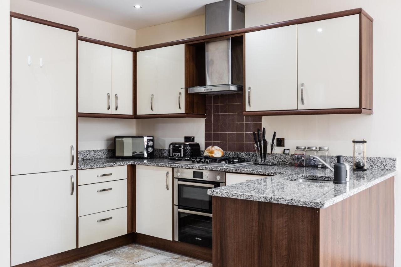 Albert - 5 Bedrooms Sleeps 11 Parking Wi-Fi Contractors Preston  Exterior foto