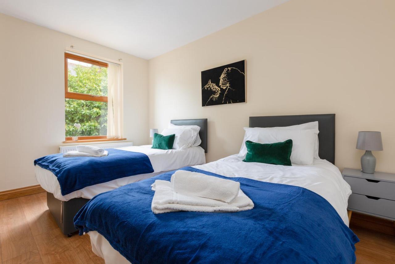 Albert - 5 Bedrooms Sleeps 11 Parking Wi-Fi Contractors Preston  Exterior foto