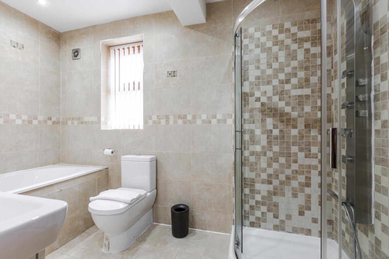 Albert - 5 Bedrooms Sleeps 11 Parking Wi-Fi Contractors Preston  Exterior foto